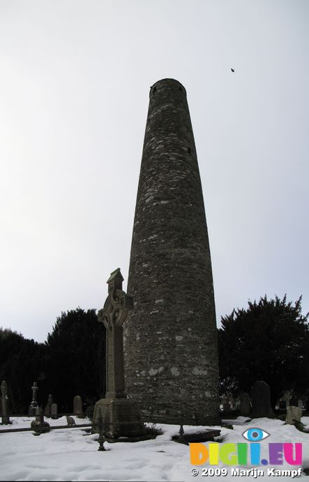 SX02685-02687 Glendalough Round Tower in snow